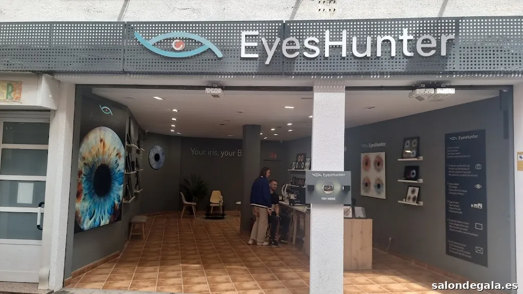 Eyes Hunter Lloret