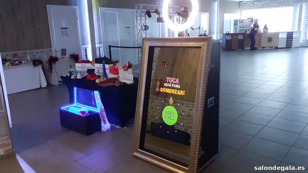 321 Fotomatón y Videomatón 360 Castellón para bodas y eventos