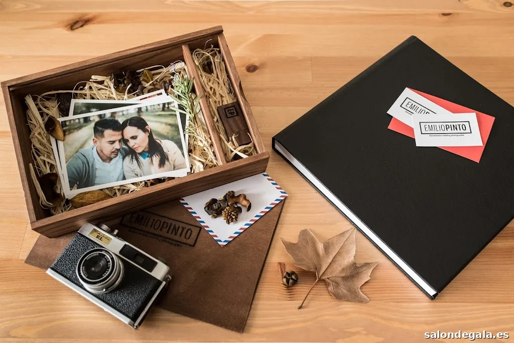 Emilio Pinto / Documentary wedding photographer